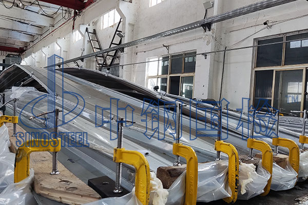 鋼結(jié)構(gòu)屋面抗風揭試驗